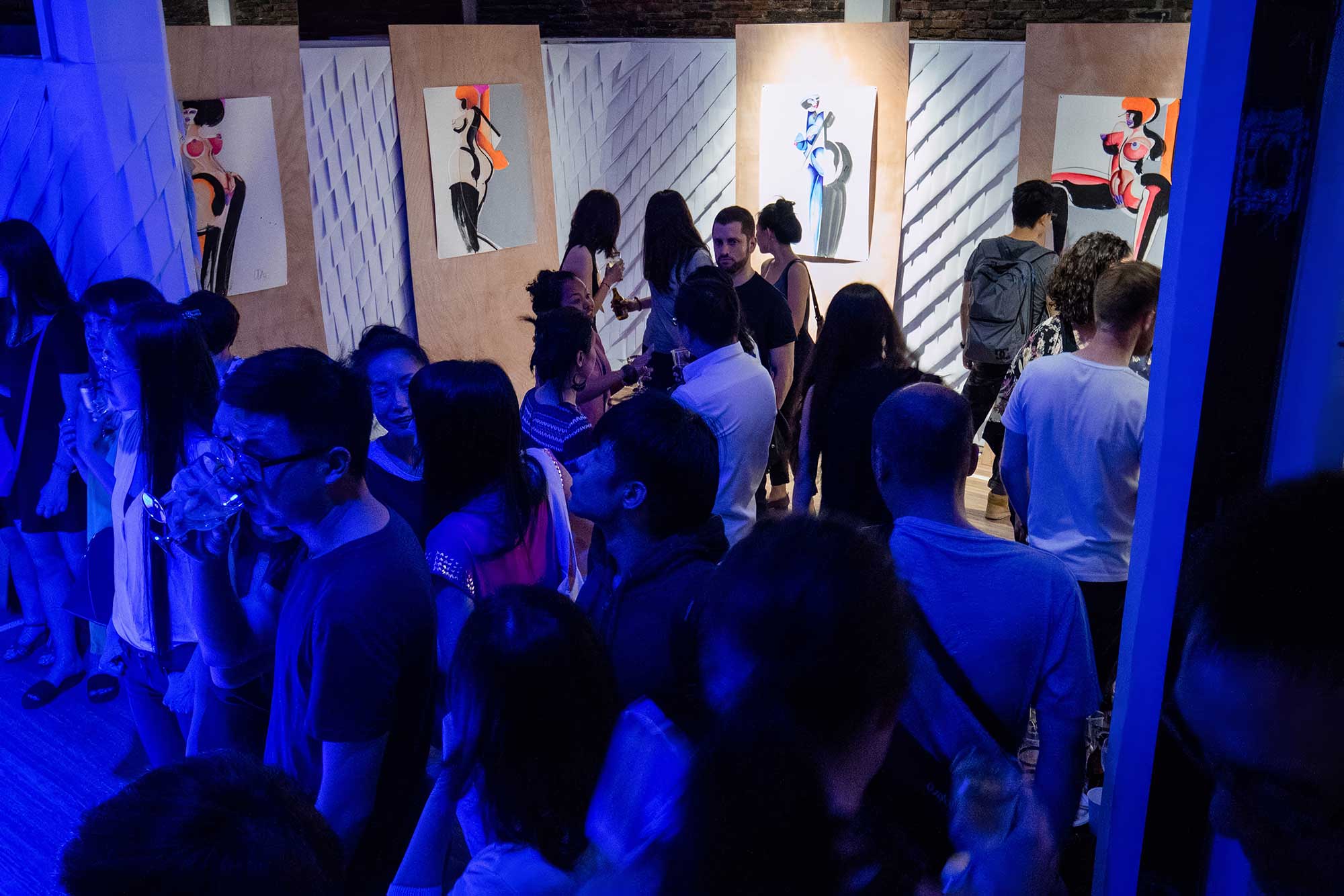 Neon Bodies – Live Performance Shanghai